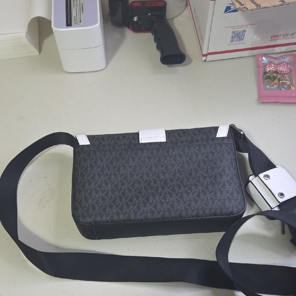Michael Kors Monogram Black and White Crossbody Bag - Picture 5 of 6